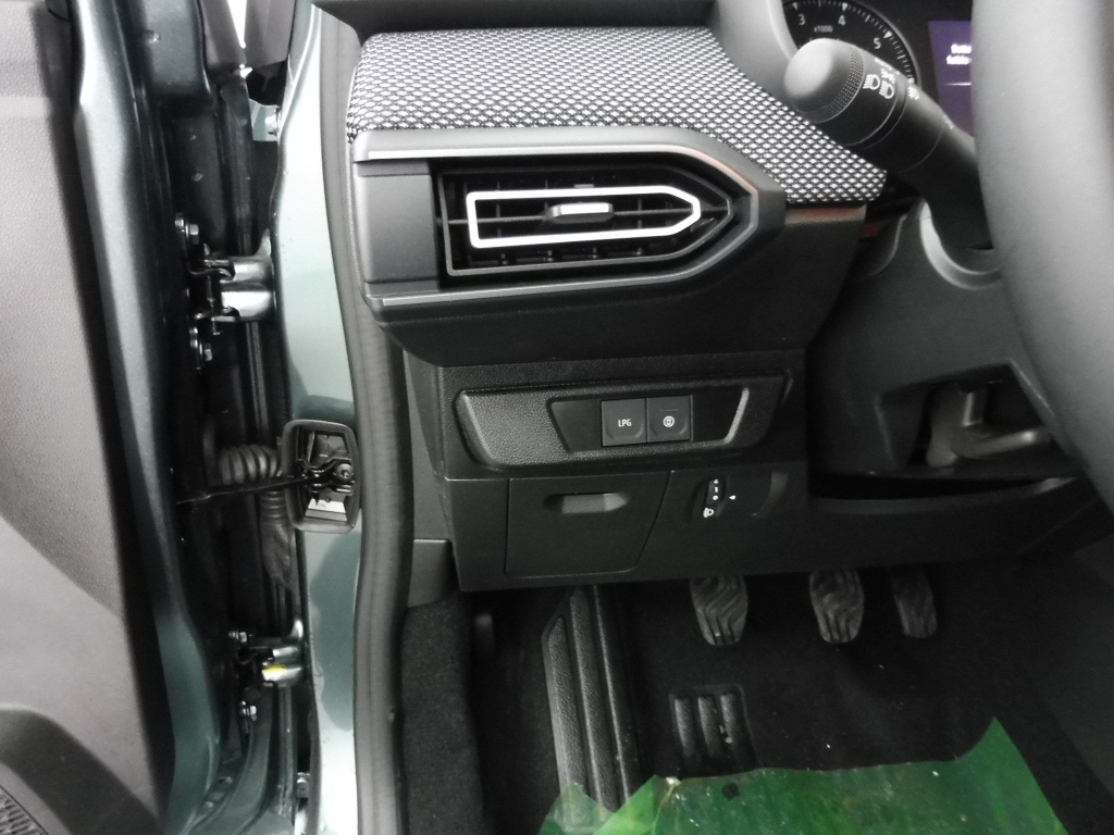 DACIA Jogger 1.0 ECO-G 100CH EXPRESSION 7 PLACES -24 - ref: 71501 - Photo 7