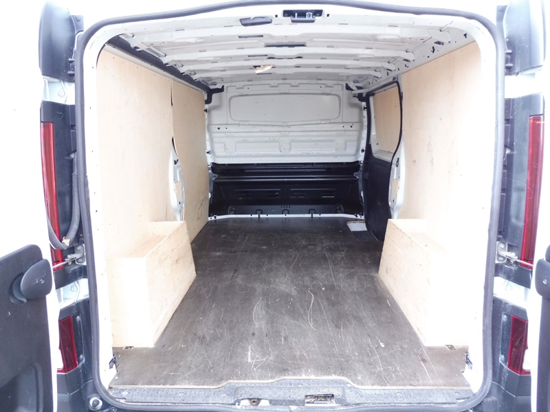 RENAULT Trafic L2H1 3T 2.0 BLUE DCI 130CH CONFORT - ref: 73577 - Photo 5