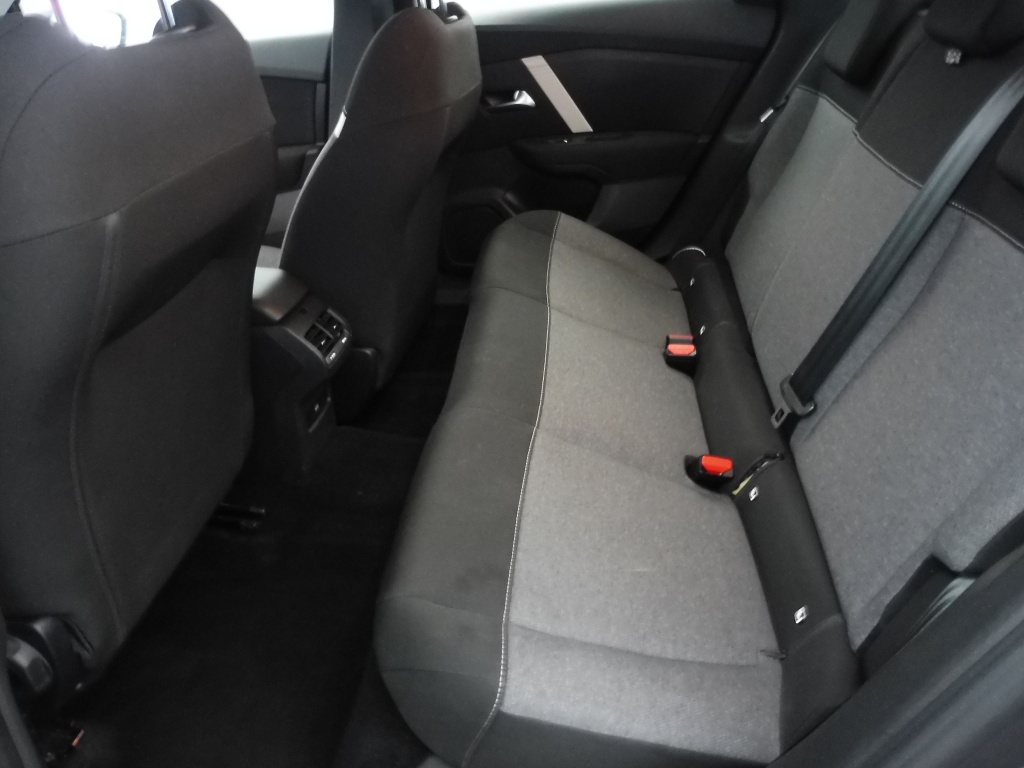 CITROEN C4 X 1.2 PURETECH 100feel - ref: 73648 - Photo 11