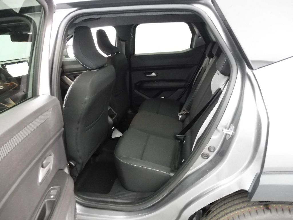 DACIA Duster 1.8 HYBRID 155CH JOURNEY - ref: 74264 - Photo 8