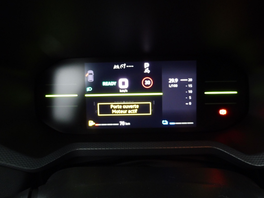 DACIA Duster 1.8 HYBRID 155CH JOURNEY - ref: 74264 - Photo 9