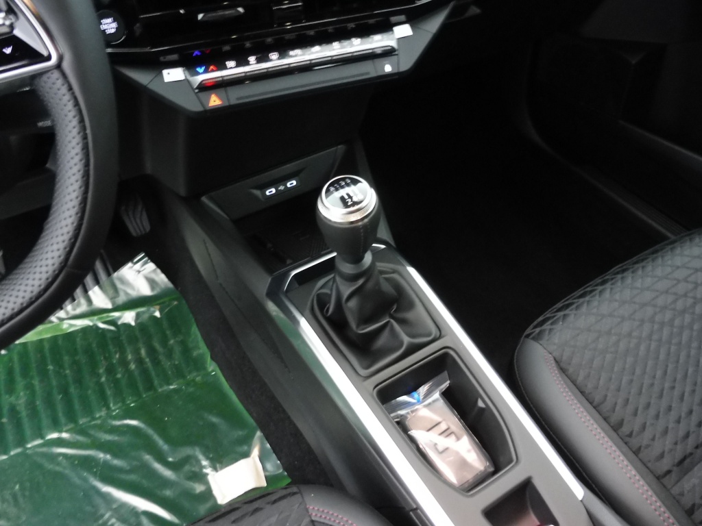 RENAULT Clio 1.2 TCE 115CH TECHNO - ref: 75139 - Photo 13