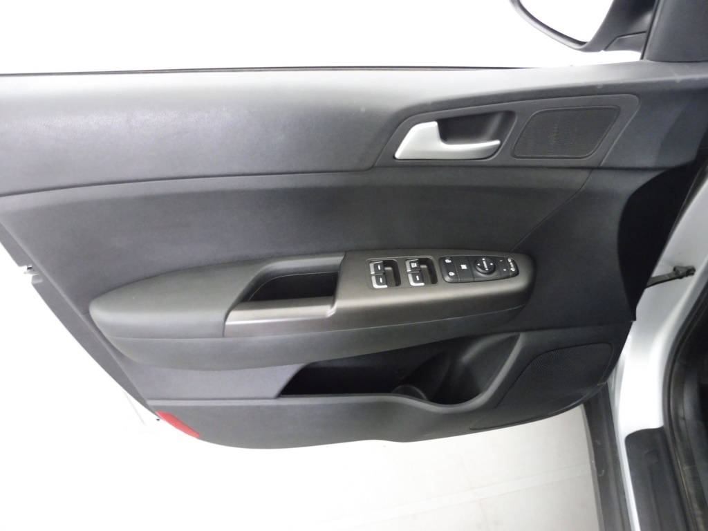KIA Sportage 1.6 GDI 132CH ISG M+SMART - ref: 75151 - Photo 17