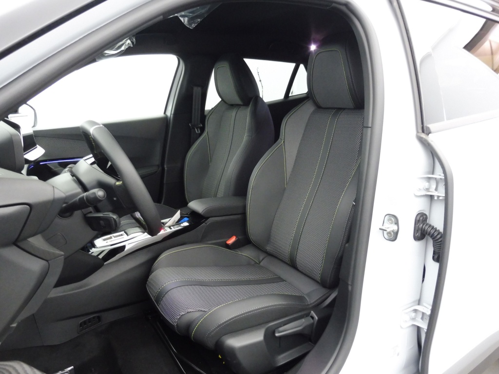 PEUGEOT 2008 1.2 HYBRID 145CH GT E-DCS6 - ref: 75266 - Photo 15
