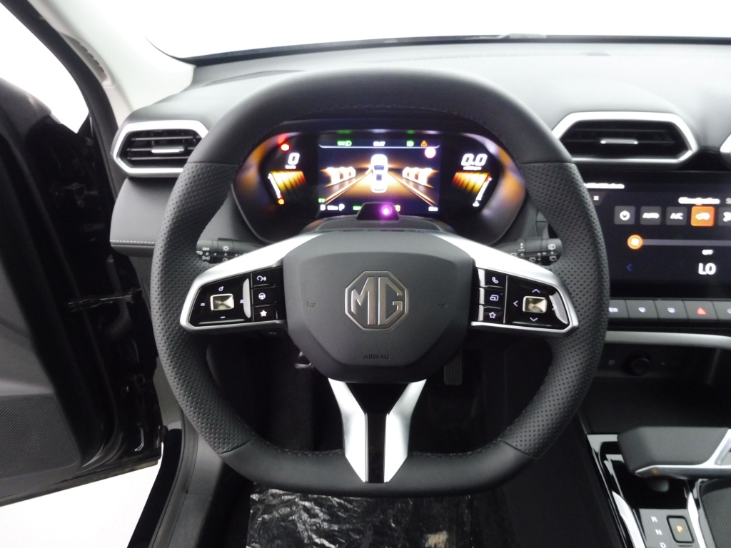 MG ZS 1.5 HYBRID+ 197CH LUXURY - ref: 75472 - Photo 8