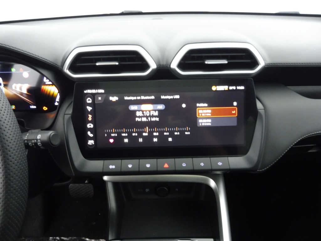 MG ZS 1.5 HYBRID+ 197CH LUXURY - ref: 75476 - Photo 13