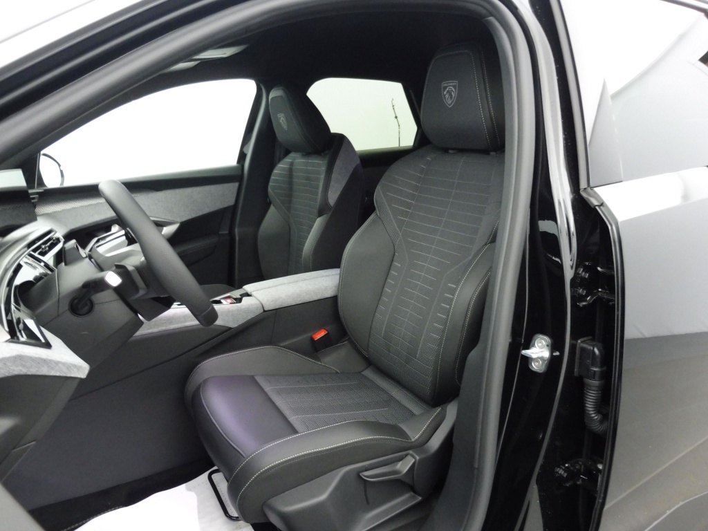 PEUGEOT 3008 1.2 HYBRID 145CH GT E-DCS6 - ref: 75588 - Photo 15