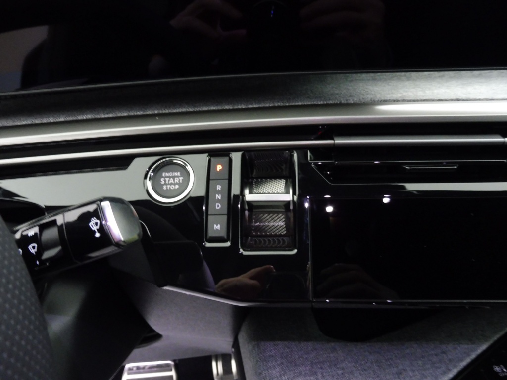 PEUGEOT 3008 1.2 HYBRID 145CH GT E-DCS6 - ref: 75592 - Photo 14