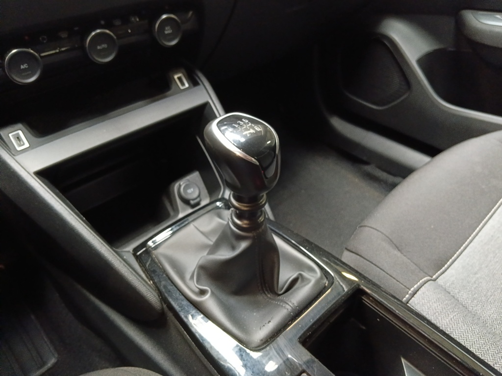 CITROEN C4 X 1.2 PURETECH 100 FEEL - ref: 73655 - Photo 15