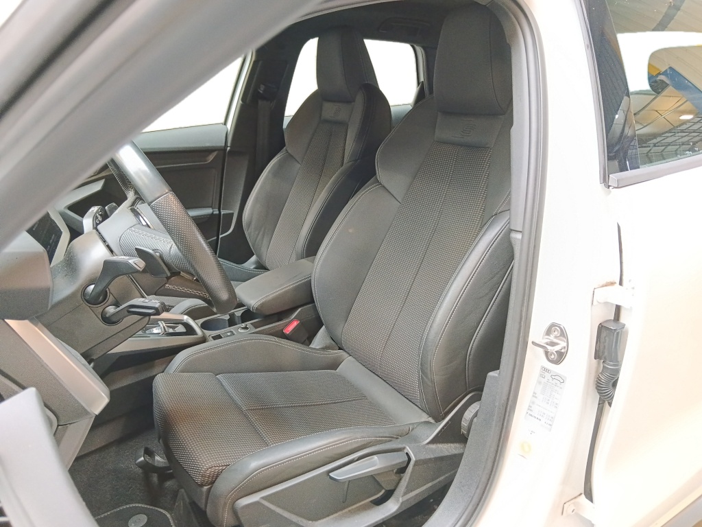 AUDI A3 Sportback 35 TFSI 150CH MILD HYBRID S LINE S TRONIC 7 - ref: 73952 - Photo 10