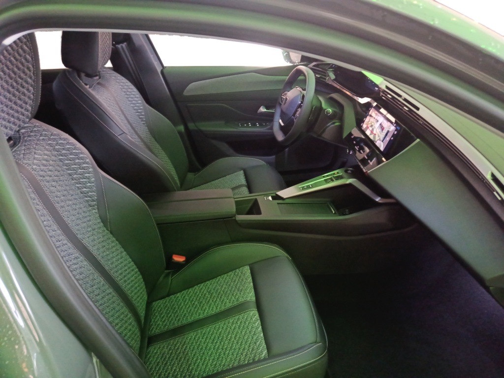 PEUGEOT 308 NV 1.5 BLUEHDI 130CH S&S ALLURE EAT8 - ref: 74085 - Photo 17