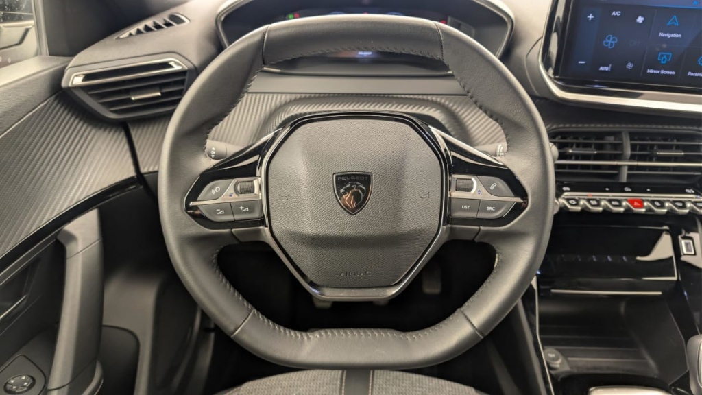 PEUGEOT 2008 PureTech 100 S S BVM6 Allure - ref: 1-313240 - Photo 14