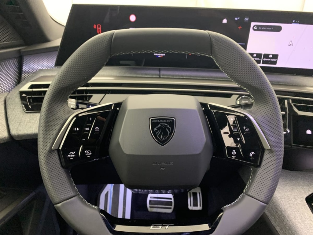 PEUGEOT 3008 Hybrid 145 e-DCS6 GT - ref: 1-355877 - Photo 18