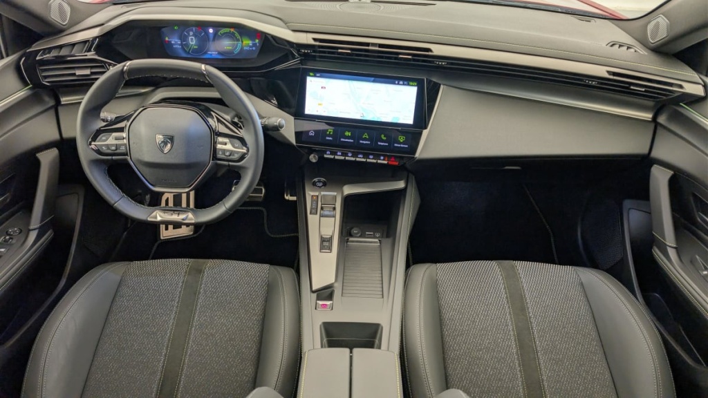 PEUGEOT 408 Hybrid 145 e-DCS6 GT - ref: 1-357882 - Photo 13