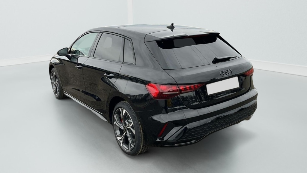 AUDI A3 Sportback 45 TFSI E HYBRIDE RECHARGEABLE 272 S TRONIC 6 S LINE - ref: 1-358907 - Photo 5