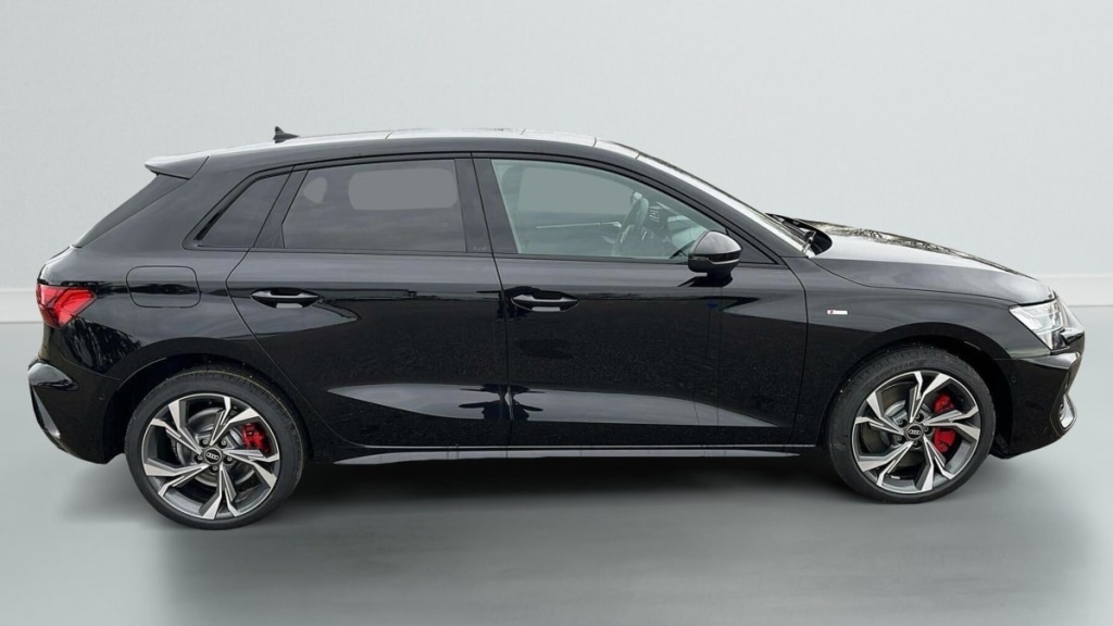 AUDI A3 Sportback 45 TFSI E HYBRIDE RECHARGEABLE 272 S TRONIC 6 S LINE - ref: 1-358907 - Photo 8