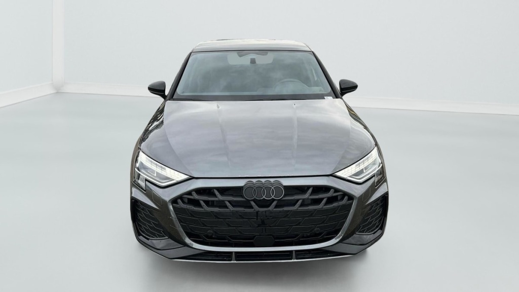 AUDI A3 Sportback 45 TFSI E HYBRIDE RECHARGEABLE 272 S TRONIC 6 S LINE - ref: 1-358910 - Photo 2
