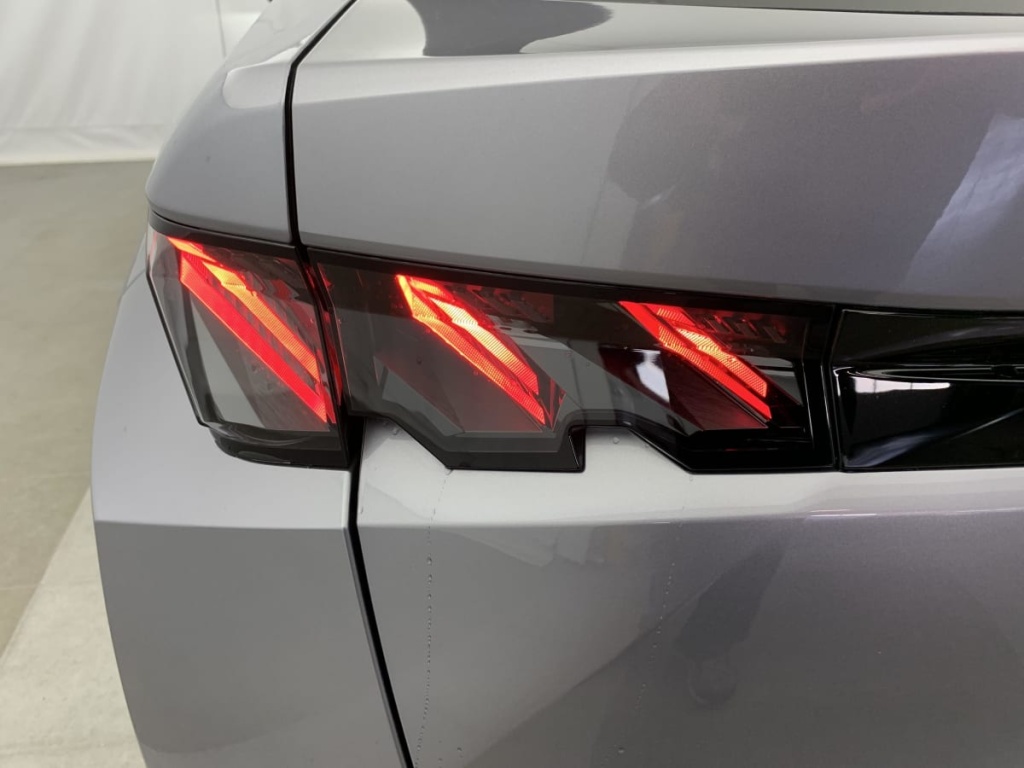PEUGEOT 3008 Hybrid 145 e-DCS6 GT - ref: 1-365865 - Photo 13