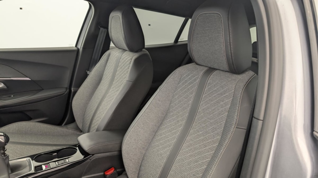 PEUGEOT 2008 100 S S BVM6 Allure - ref: 1-366647 - Photo 16