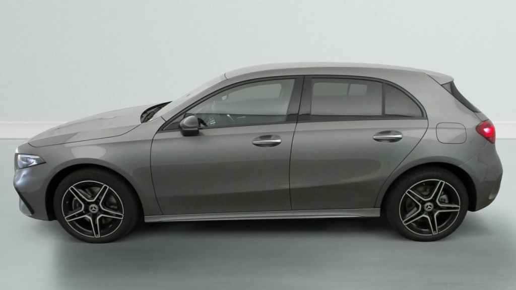 MERCEDES Classe A 250 e Hybrid EQ 8G-DCT AMG Line - ref: 1-367411 - Photo 4