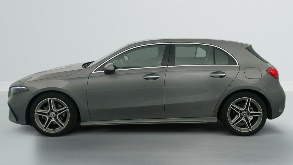 MERCEDES Classe A 180 7G-DCT AMG LINE - ref: 1-370701 - Photo 4