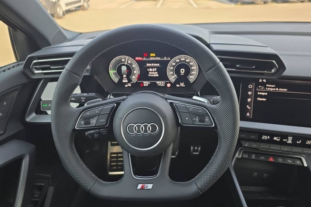 AUDI A3 Sportback 45 TFSI e Hybride rechargeable 272 S tronic 6 S line - ref: 1-372746 - Photo 14