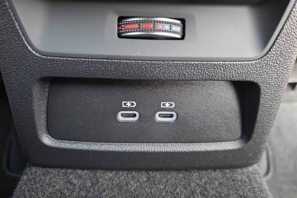 AUDI A3 Sportback 45 TFSI e Hybride rechargeable 272 S tronic 6 S line - ref: 1-372746 - Photo 20