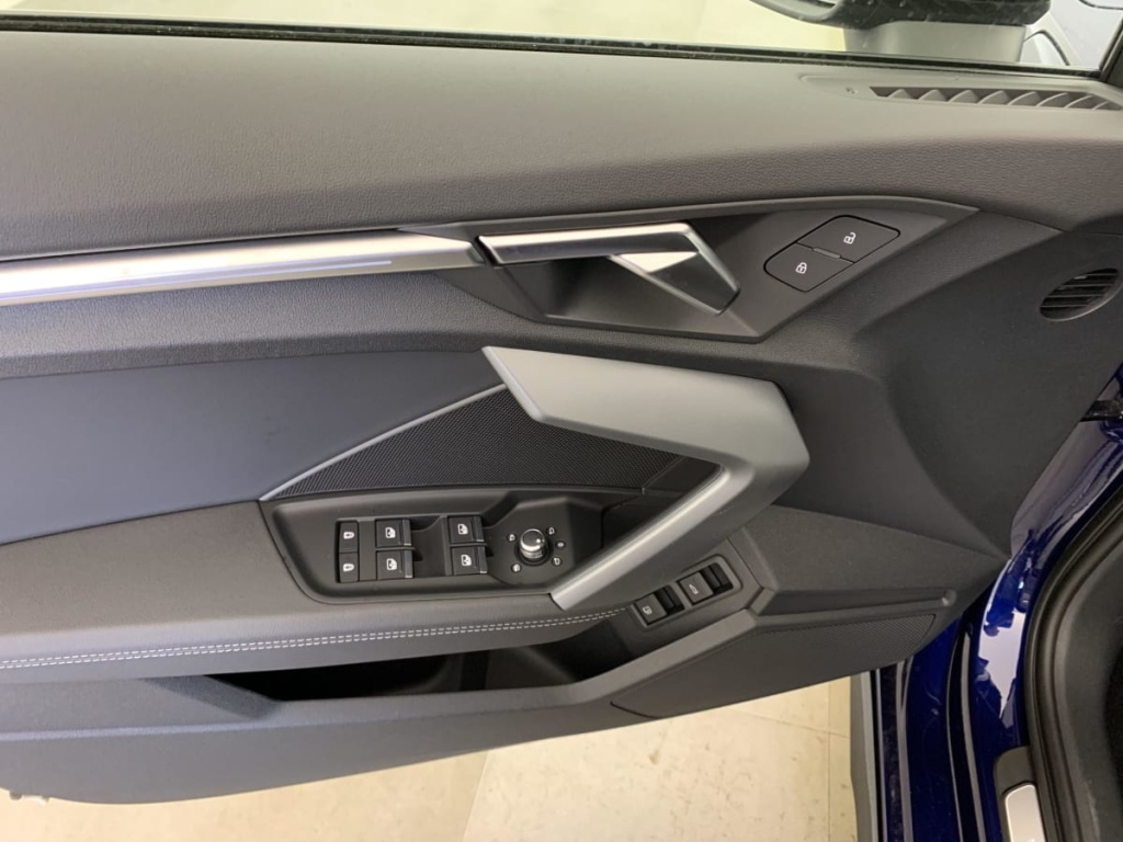 AUDI A3 Sportback 45 TFSI e Hybride rechargeable 272 S tronic 6 S line - ref: 1-372748 - Photo 19