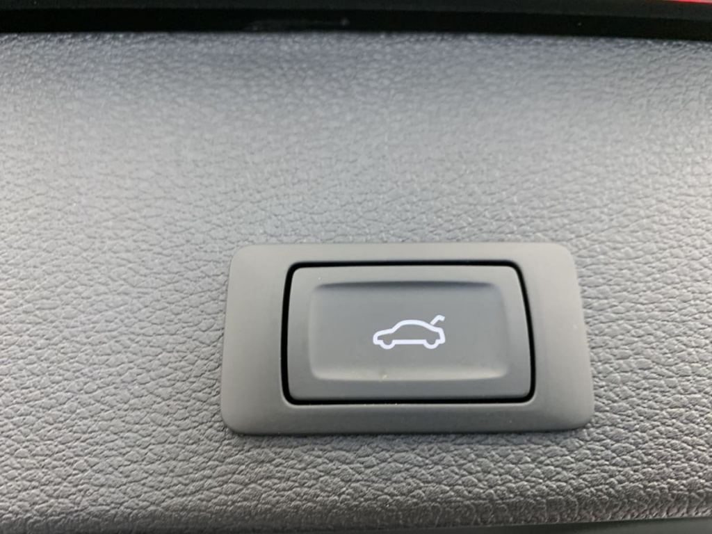 AUDI Q2 35 TDI 150 S tronic 7 Design - ref: 1-374191 - Photo 20