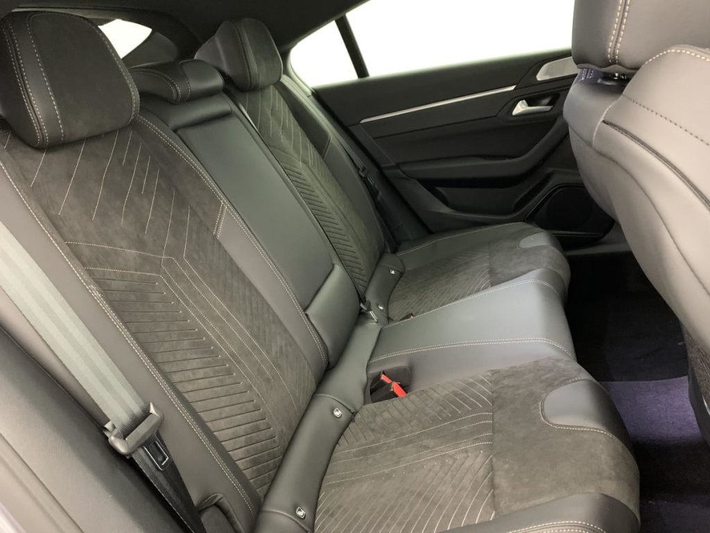 PEUGEOT 508 Hybrid 225 e-EAT8 Allure - ref: 1-375719 - Photo 10