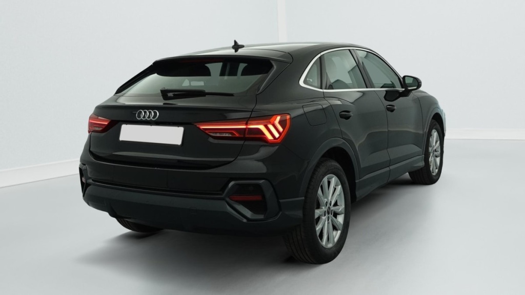 AUDI Q3 Sportback 35 TFSI 150 ch S tronic 7 Design - ref: 1-381141 - Photo 7