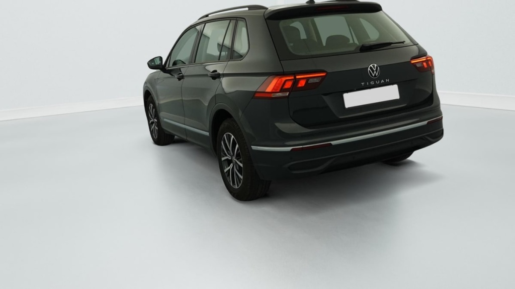 VOLKSWAGEN Tiguan 2.0 TDI 150ch DSG7 Life - ref: 1-381181 - Photo 5
