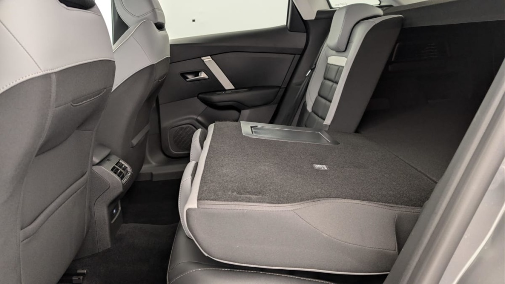 CITROEN C4 Hybride 145 e-DCS6 Max - ref: 1-381294 - Photo 12