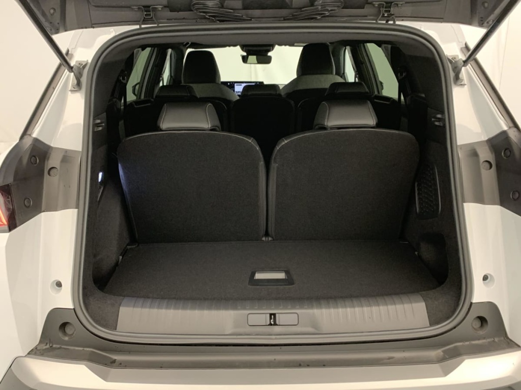 PEUGEOT 5008 HYBRID 145 CH E-DCS6 ALLURE - ref: 1-381855 - Photo 11