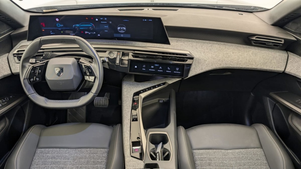 PEUGEOT 5008 HYBRID 145 CH E-DCS6 ALLURE - ref: 1-382161 - Photo 13