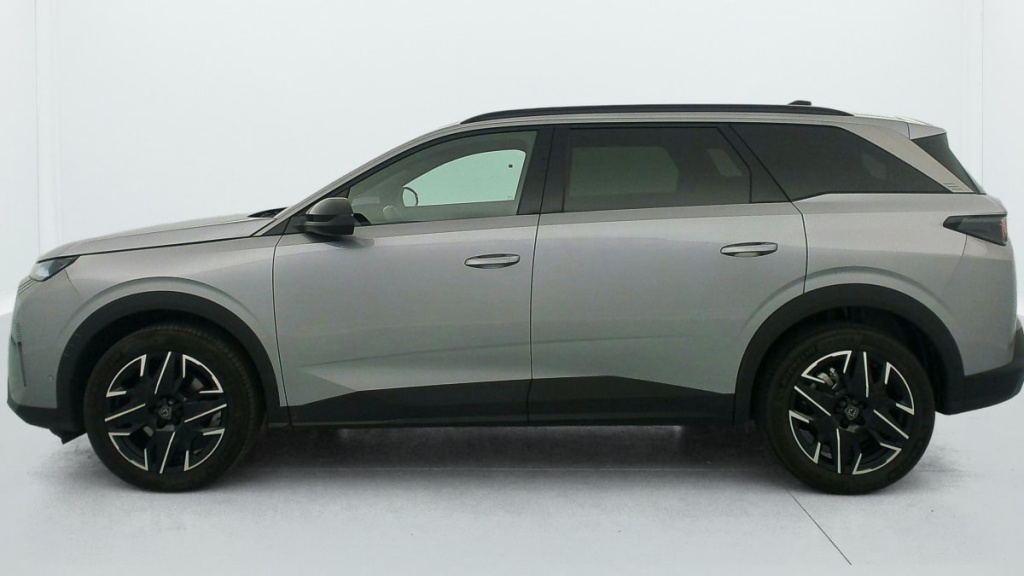 PEUGEOT 5008 HYBRID 145 CH E-DCS6 ALLURE - ref: 1-382163 - Photo 4