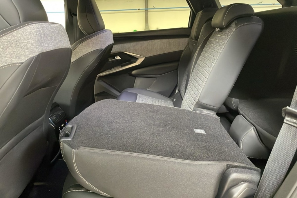 PEUGEOT 5008 HYBRID 145 CH E-DCS6 ALLURE - ref: 1-382178 - Photo 20