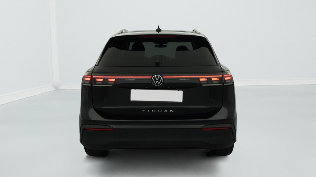 VOLKSWAGEN Tiguan 2.0 TDI 150ch DSG7 VW Edition - ref: 1-382525 - Photo 6
