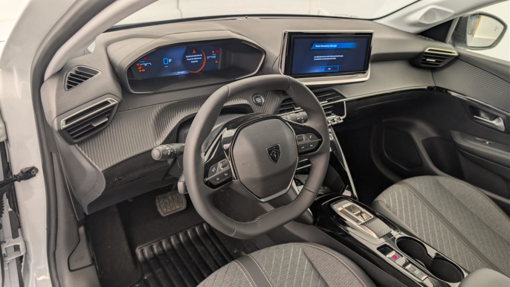PEUGEOT 208 Hybrid 110 ch e-DCS6 Allure - ref: 1-384030 - Photo 15
