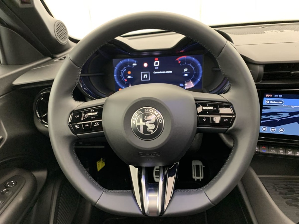 ALFA ROMEO Junior 1.2 Ibrida 145 ch e-DCT6 Q4 Ti - ref: 1-385510 - Photo 14