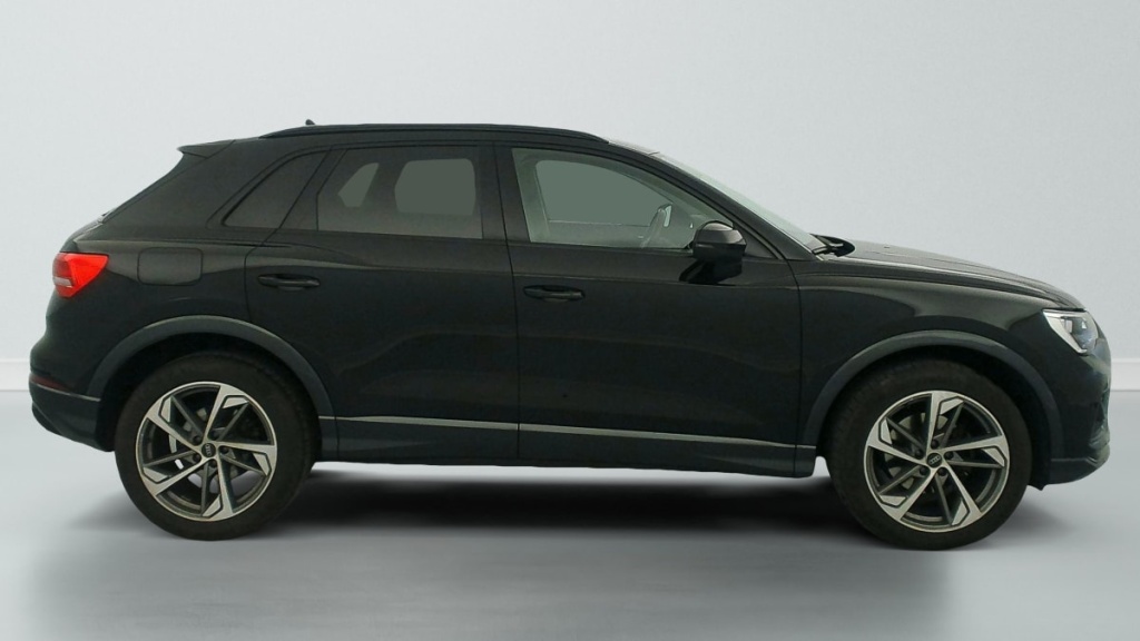 AUDI Q3 35 TDI 150 ch S tronic 7 Design - ref: 1-386276 - Photo 8