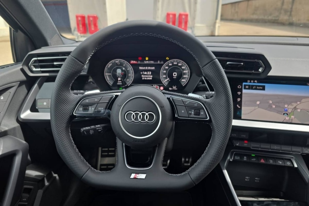 AUDI A3 Sportback 45 TFSI e Hybride rechargeable 272 S tronic 6 S line - ref: 1-386535 - Photo 14