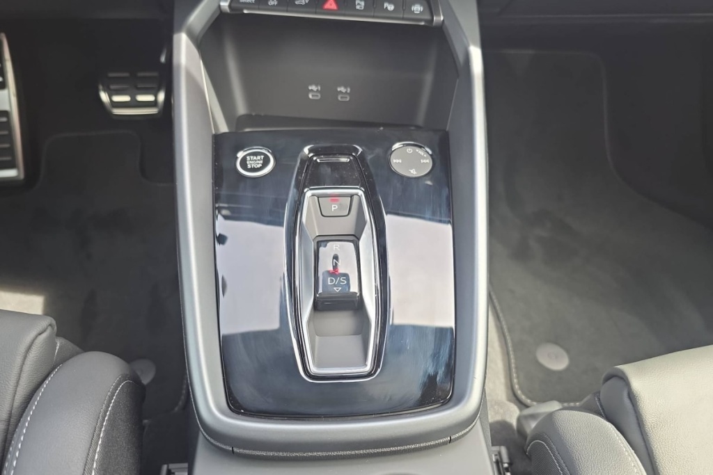 AUDI A3 Sportback 45 TFSI e Hybride rechargeable 272 S tronic 6 S line - ref: 1-386535 - Photo 16