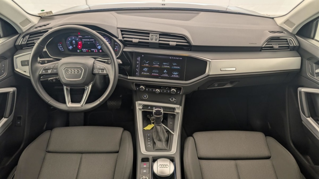 AUDI Q3 35 TDI 150 ch S tronic 7 Design - ref: 1-386579 - Photo 13