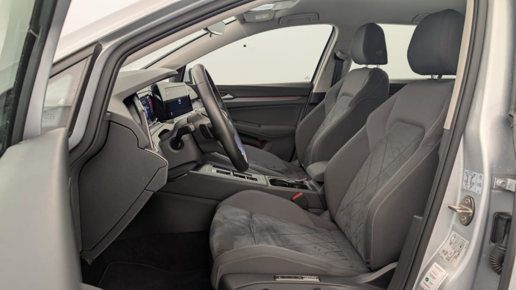 VOLKSWAGEN Golf 1.4 HYBRIDE RECHARGEABLE OPF 204 DSG STYLE - ref: 1-386619 - Photo 16