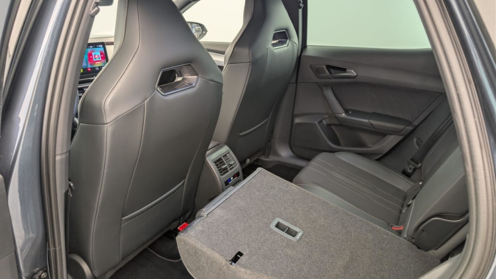 CUPRA Formentor 1.4 e-HYBRID 204 ch DSG6 Business Edition - ref: 1-386819 - Photo 12