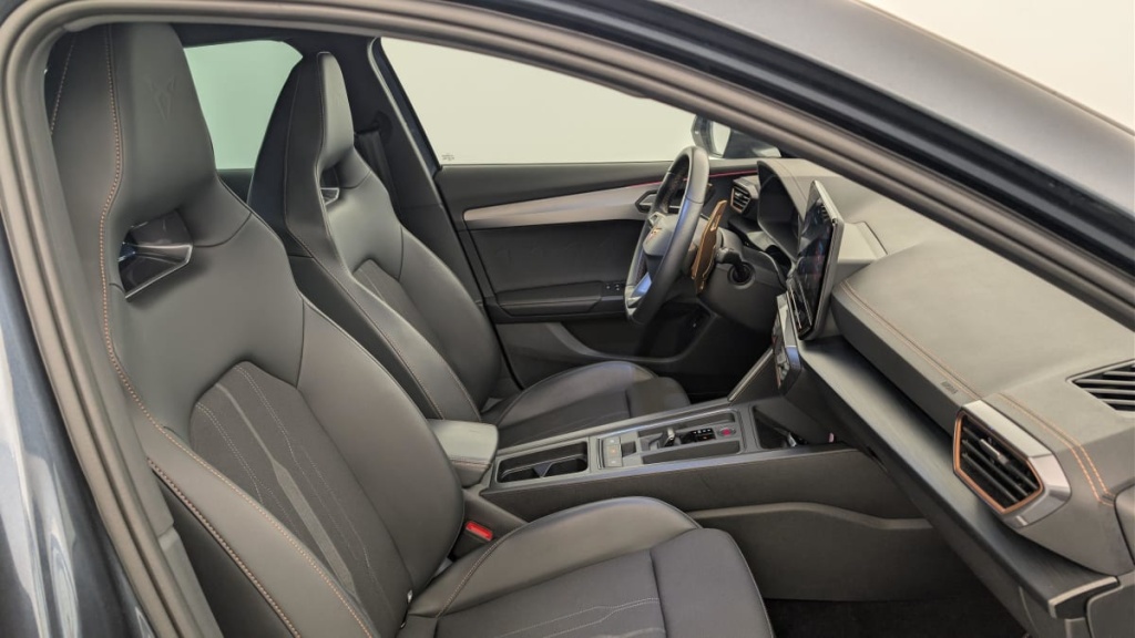 CUPRA Formentor 1.4 e-HYBRID 204 ch DSG6 Business Edition - ref: 1-386819 - Photo 9