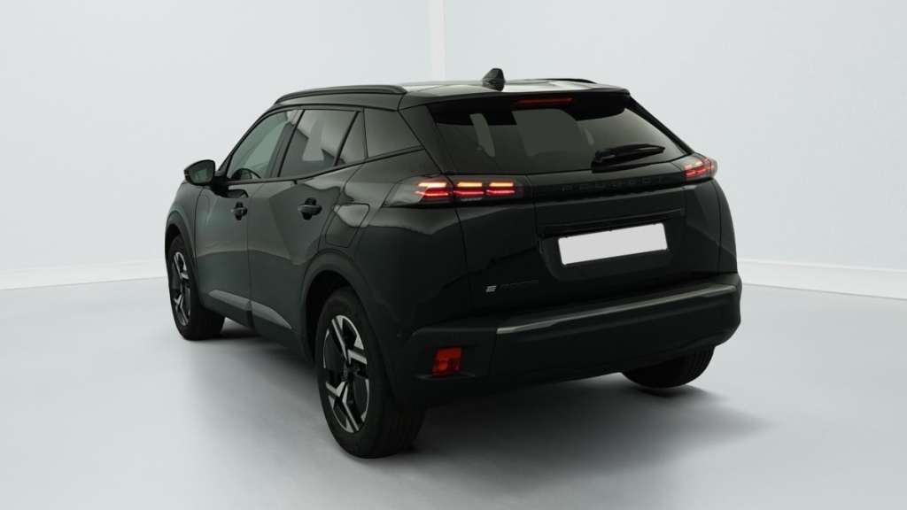 PEUGEOT 2008 50 kWh 136 ch Allure - ref: 1-388188 - Photo 5