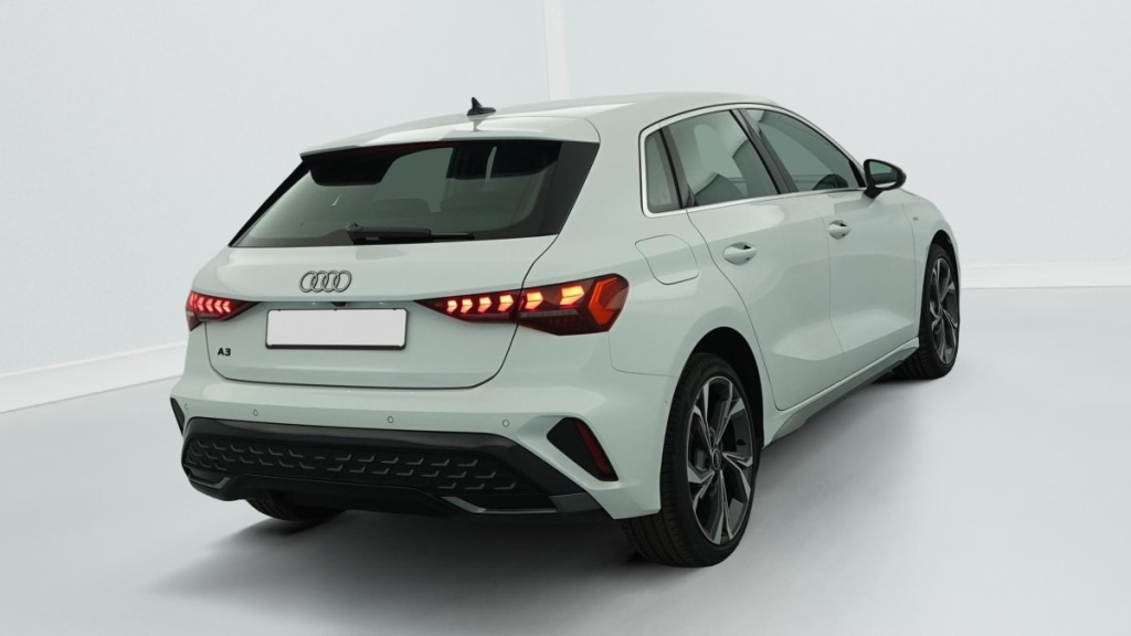 AUDI A3 Sportback TFSI e Hybride rechargeable 204 S tronic 6 S line - ref: 1-388270 - Photo 7