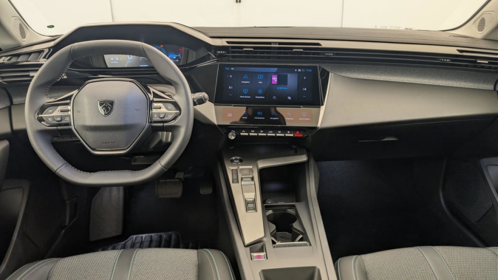 PEUGEOT 308 Hybrid 145 e-DCS6 Allure - ref: 1-388511 - Photo 13